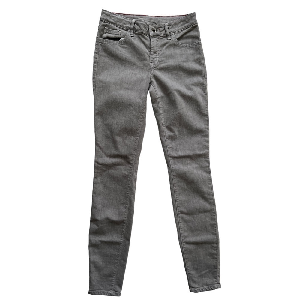 Raleigh Denim Surry Slim Leg Jeans | Light Grey Denim Wash | 24